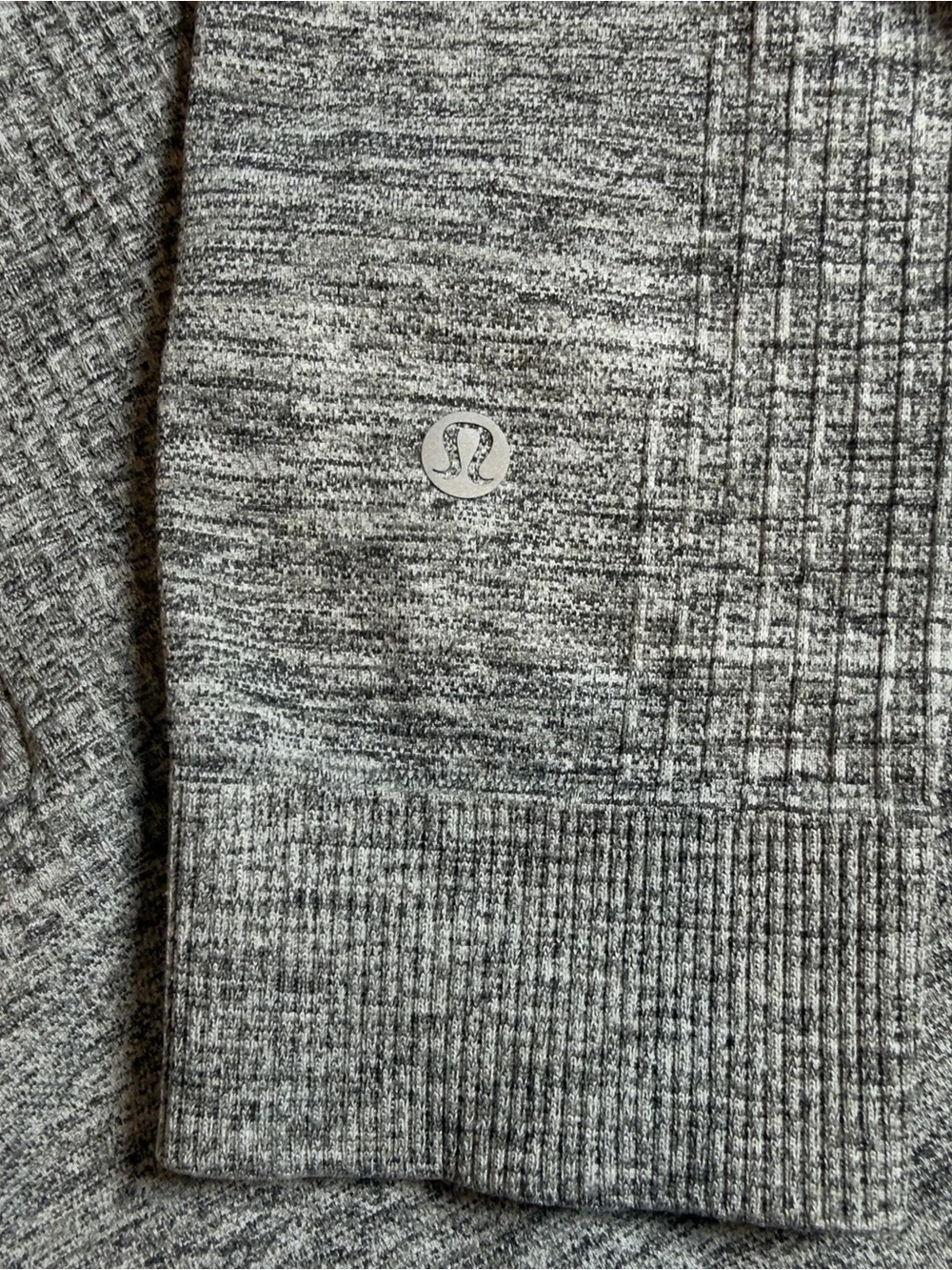 Lululemon Men's Engineered Warmth Half Zip Pullover - Gray - Size Medium